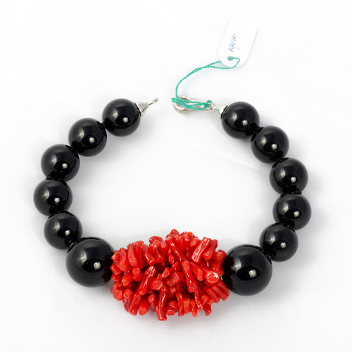 Bracciale di Perle nere e Corallo sardo, NATURALE.
