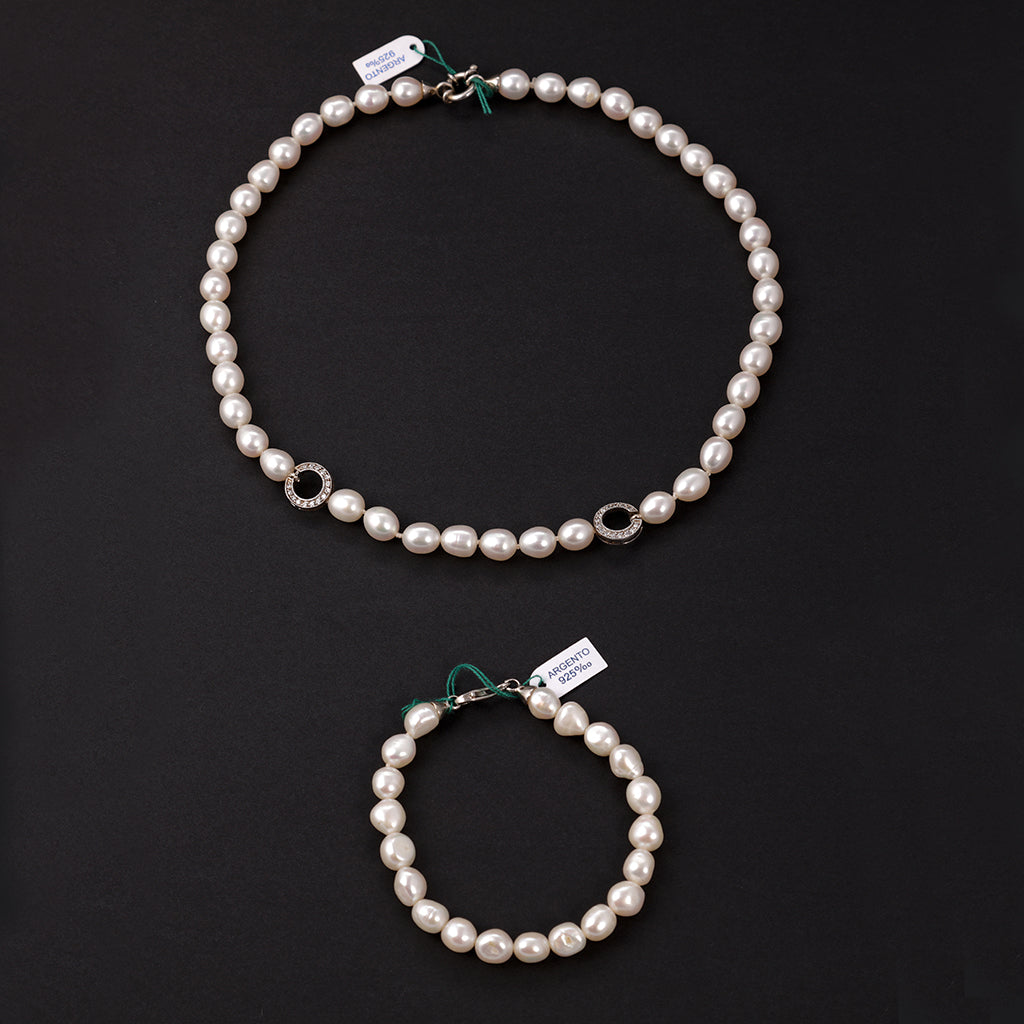 Parure di Perle Classica e Elegante