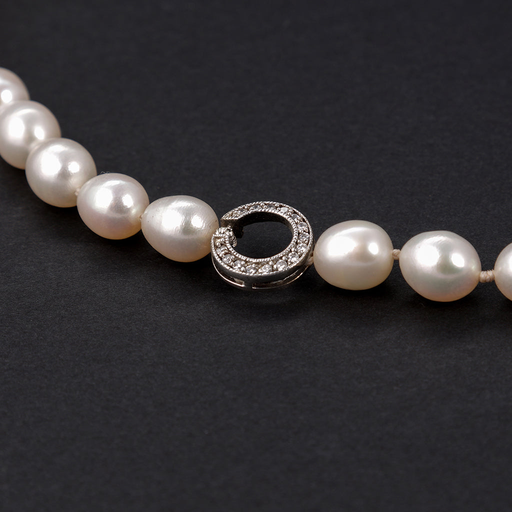Parure di Perle Classica e Elegante