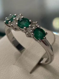 Trilogy Anello Smeraldo