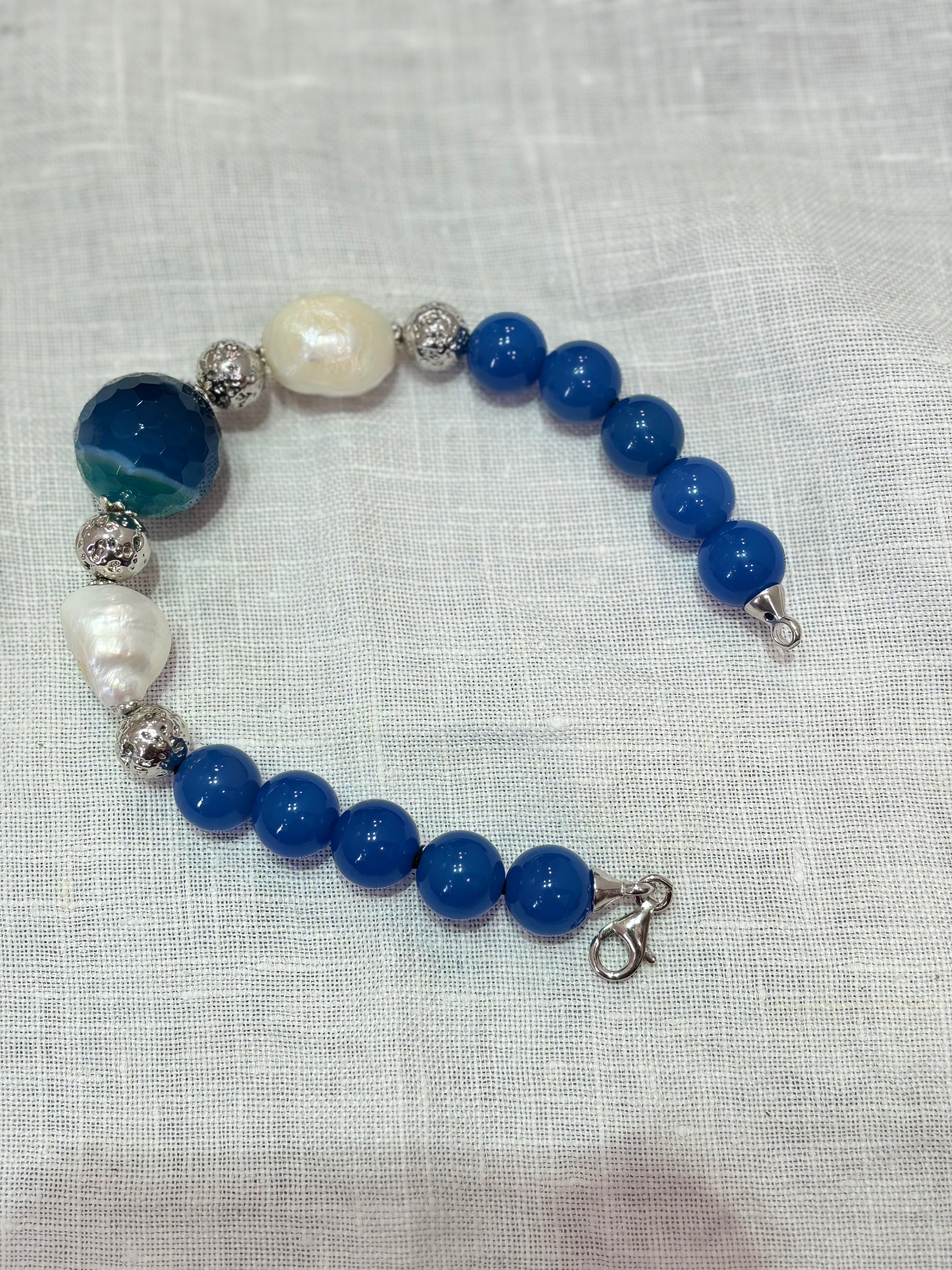 Parure in Agata Blu, Perla Scaramazza e Pietra Lavica Rodiata