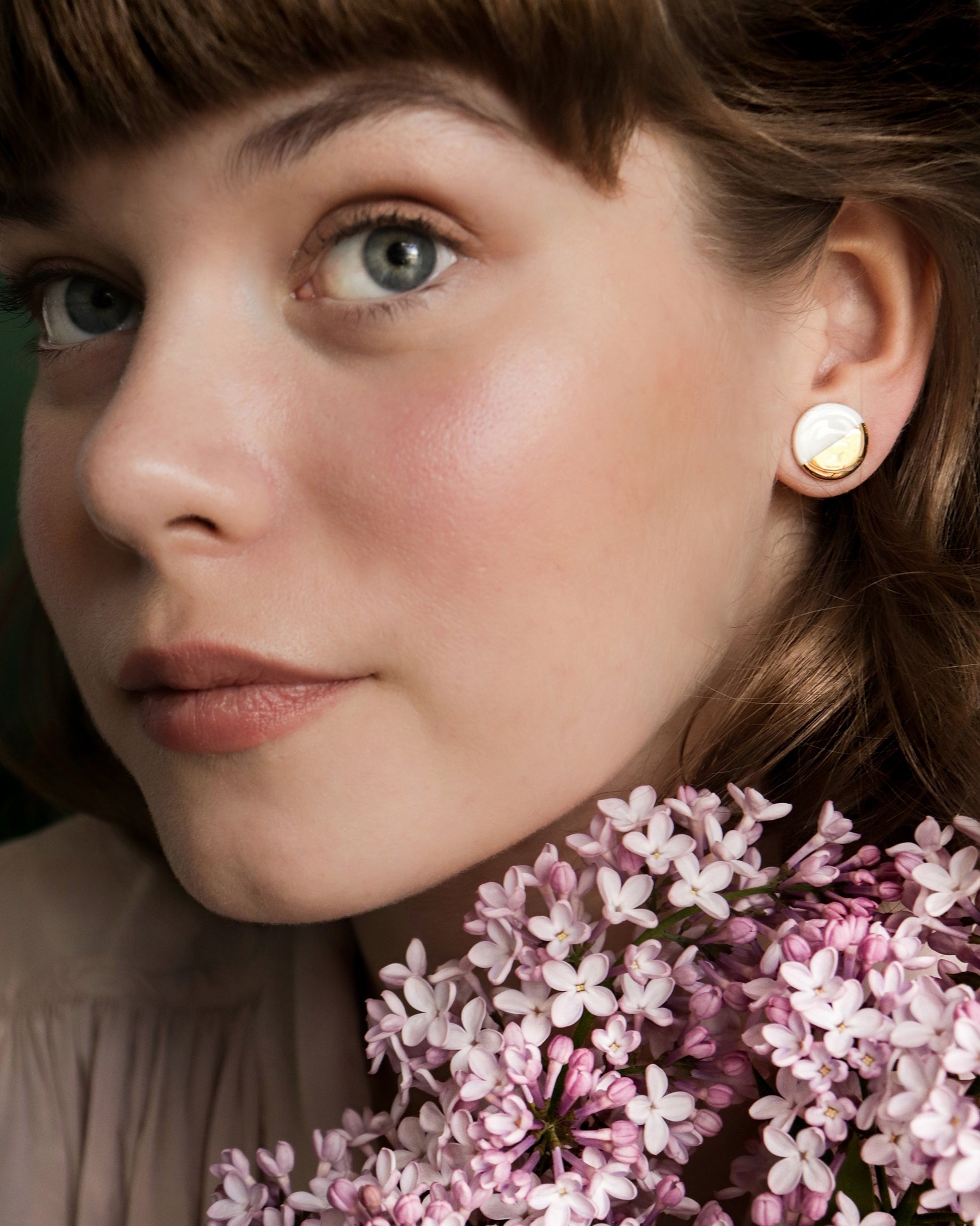 Porcelain Round Stud Earrings - White and Gold