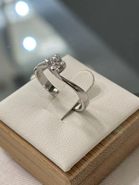Anello SOLITARIO